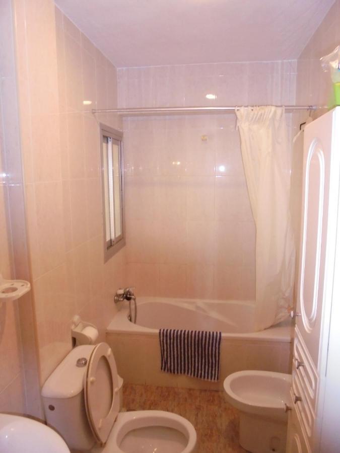 Vivienda Turistica Argollones Apartment Almeria Exterior photo